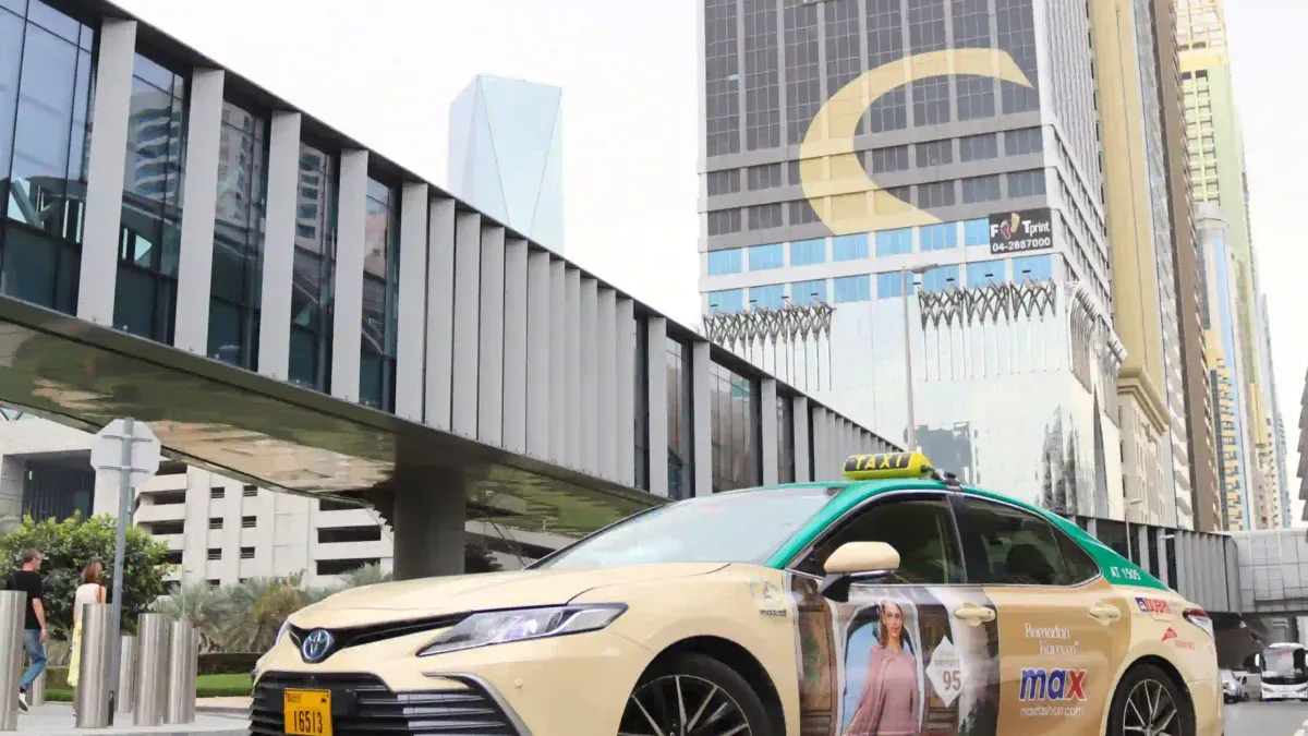 How to create a taxi advertising strategy?
